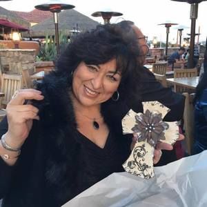 Meet your Posher, Lenore